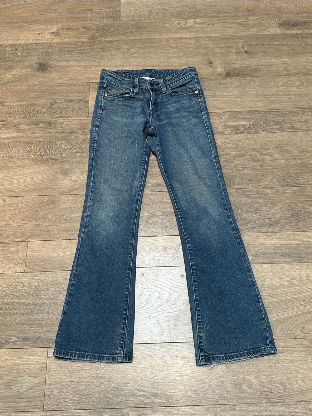 Levi’s Mid-Rise Boot 553 Jeans Size 0 👖